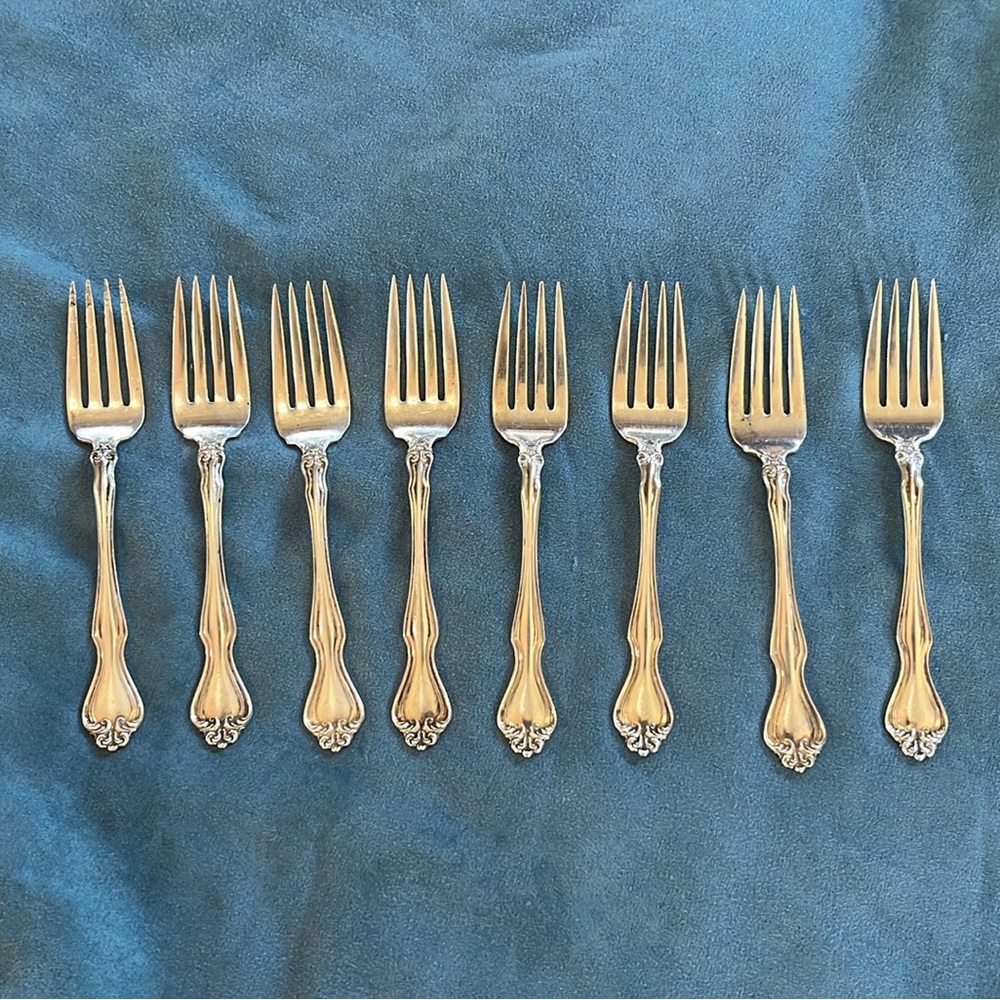 Westmoreland George and Martha sterling dessert forks, set of 8.